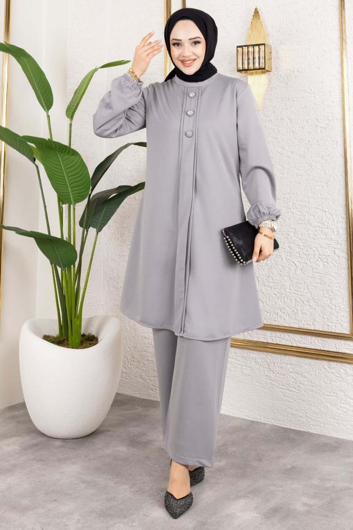 Düğme Detaylı Tesettür Takım