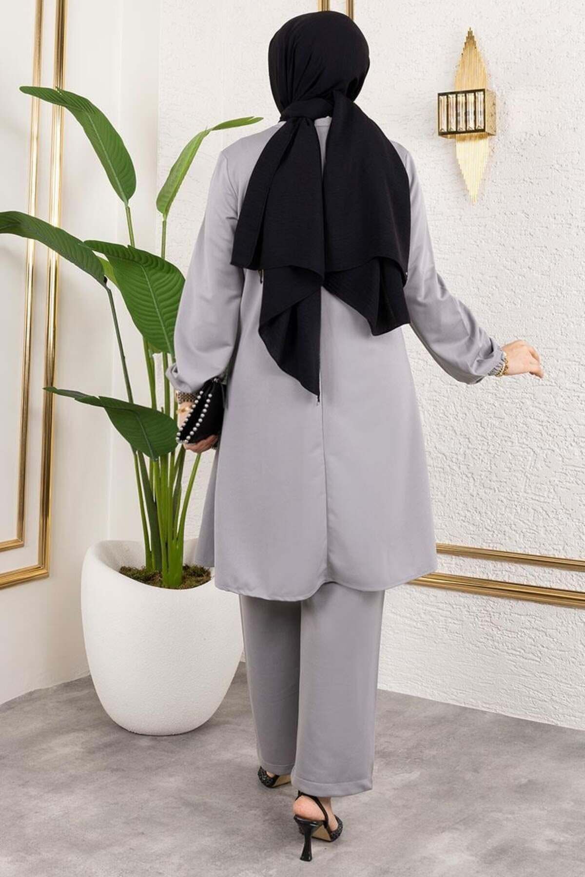 Düğme Detaylı Tesettür Takım