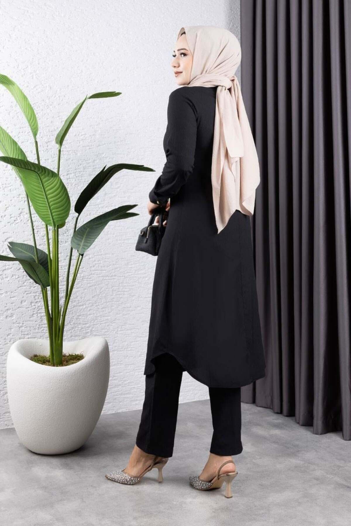 Düğmeli İkili Takım