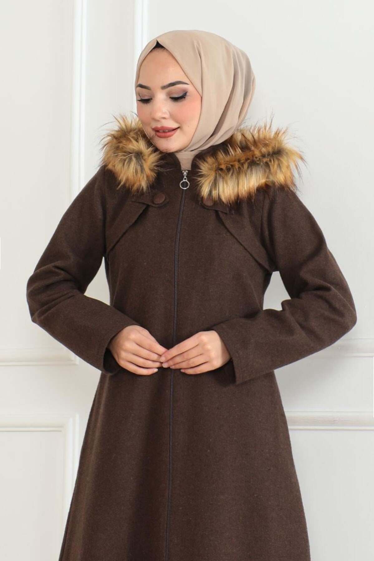 Kapüşonu Kürklü Kaşe Kaban KAHVERENGİ