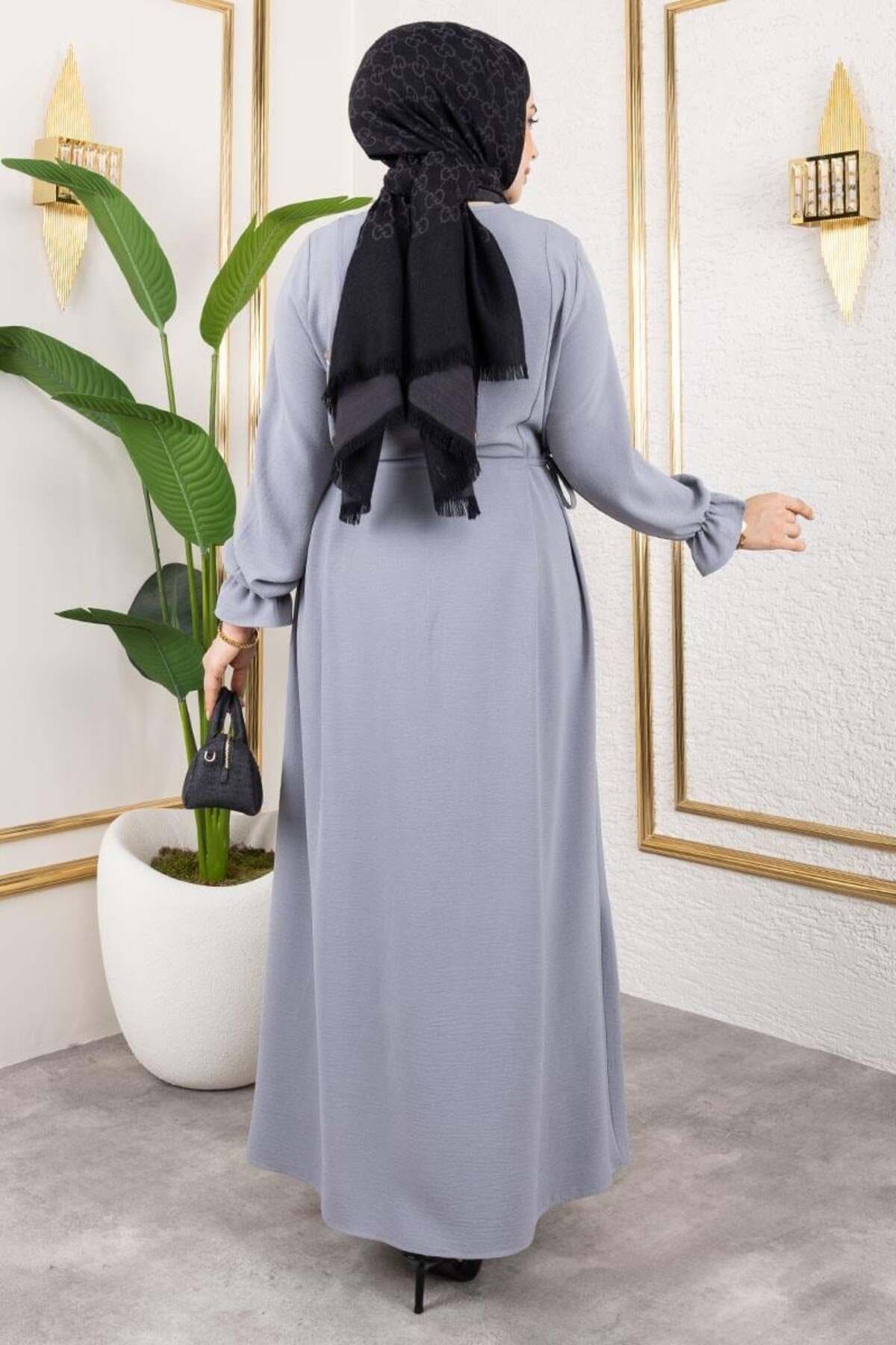 Yanları Bağcıklı Elbise