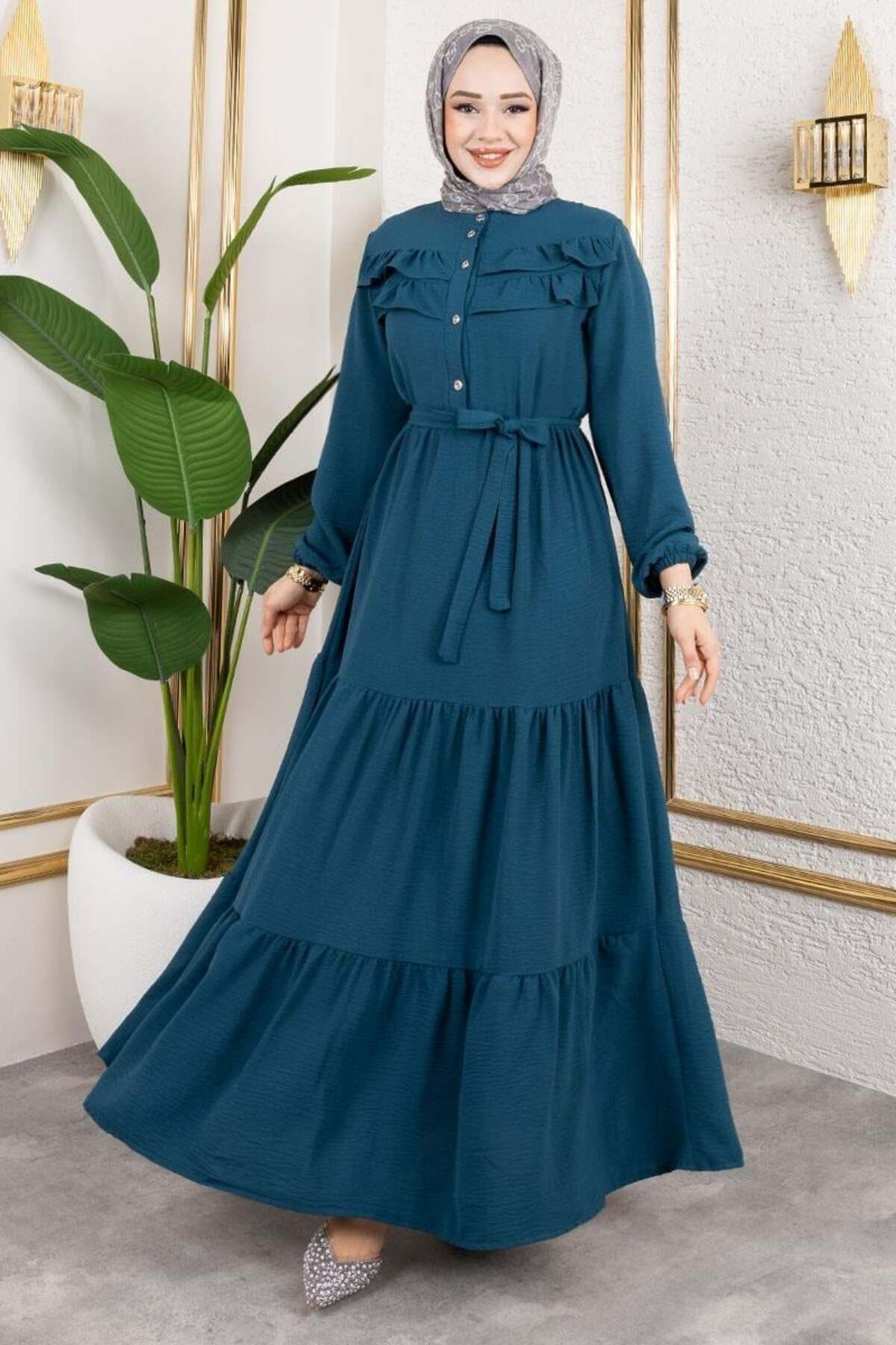 Önü Fırfır Detaylı Aerobin Elbise