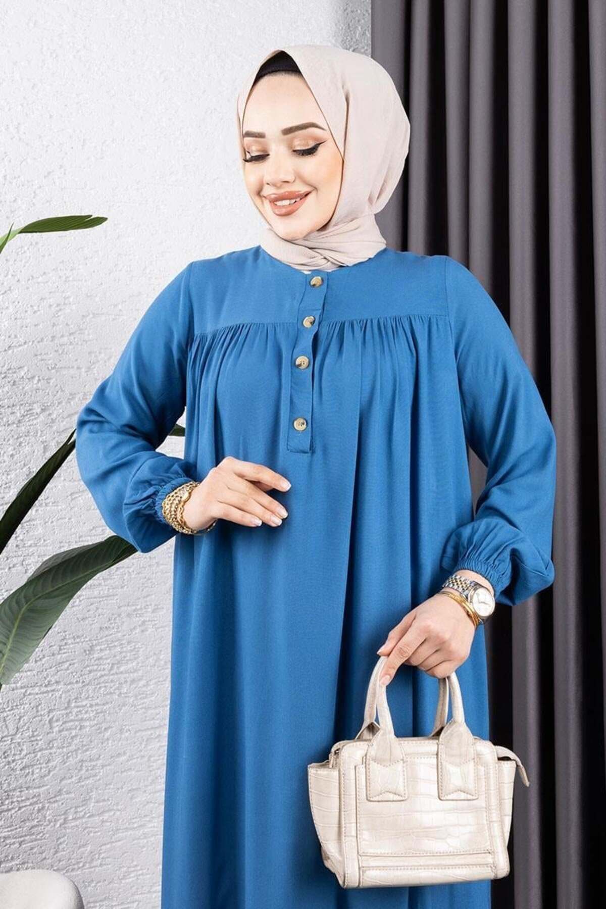 Yarım Düğmeli Viskon Elbise