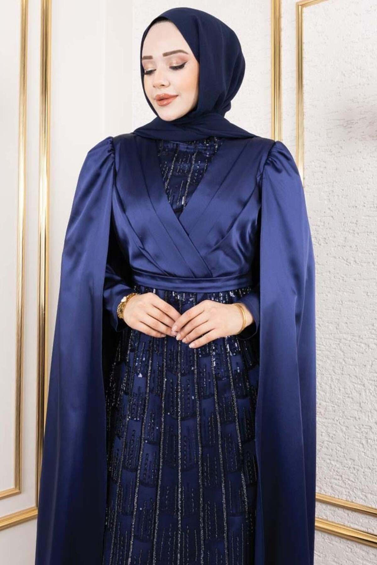 Önü Drape Detaylı Saten Abiye