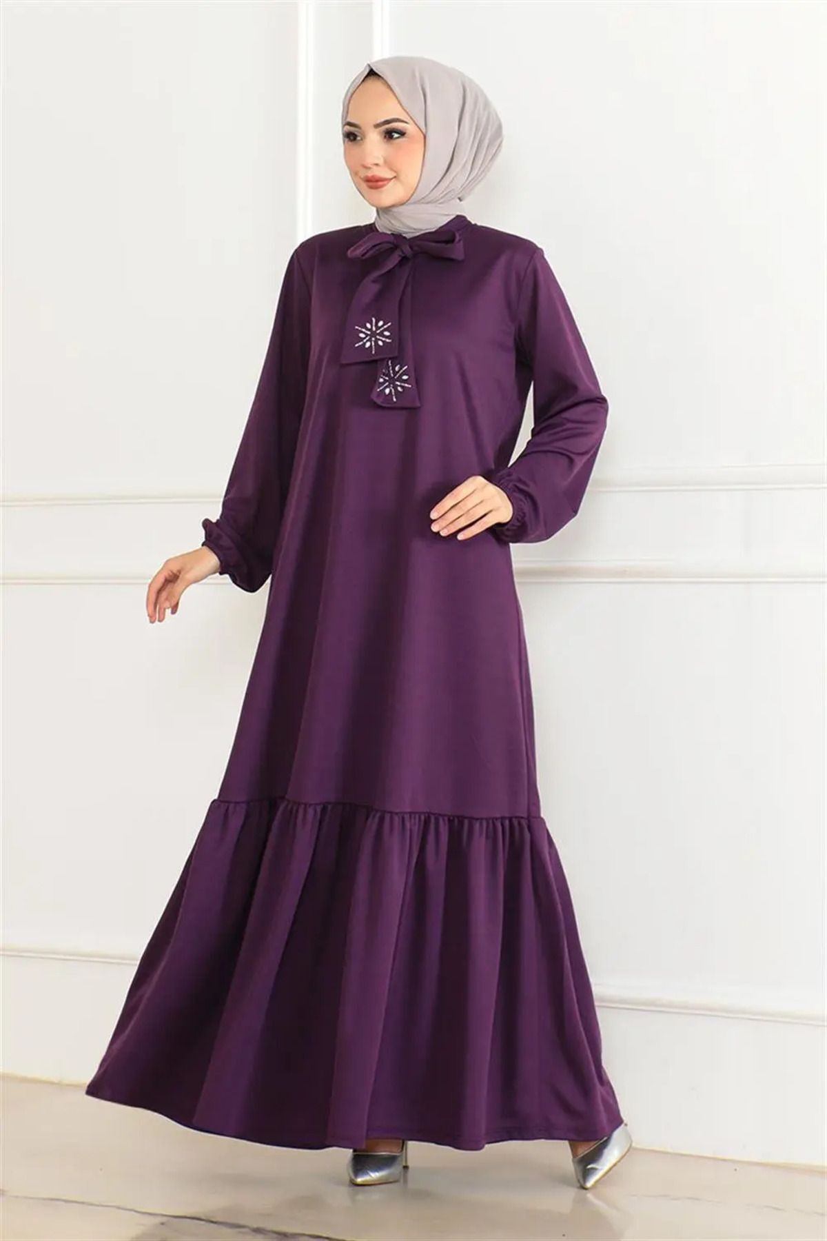 Taş Detaylı Tesettür Elbise