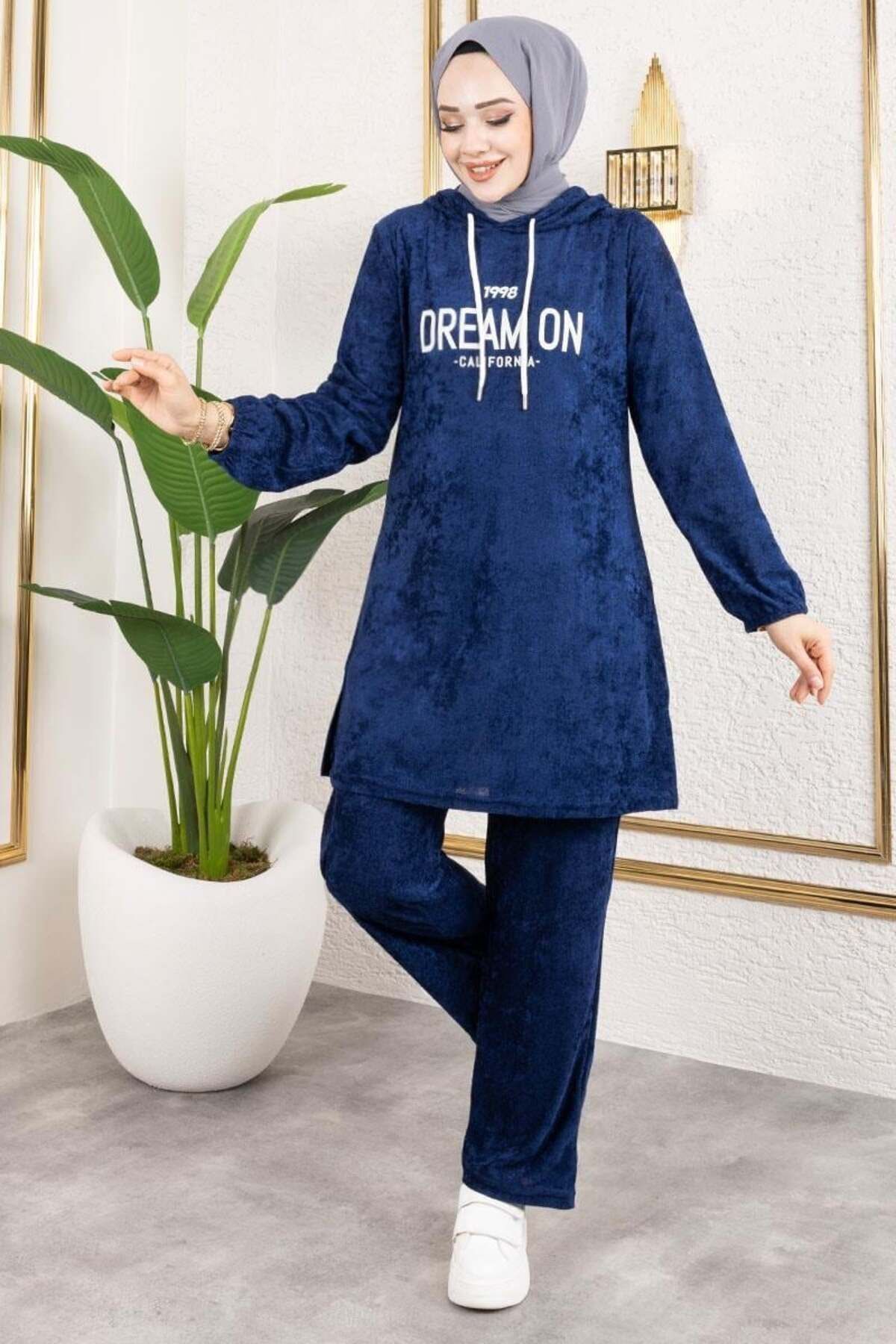 Baskılı Kapşonlu Kadife Takım