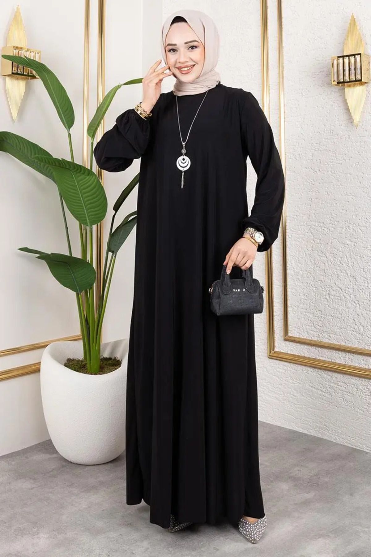 Kolyeli Sandy Elbise