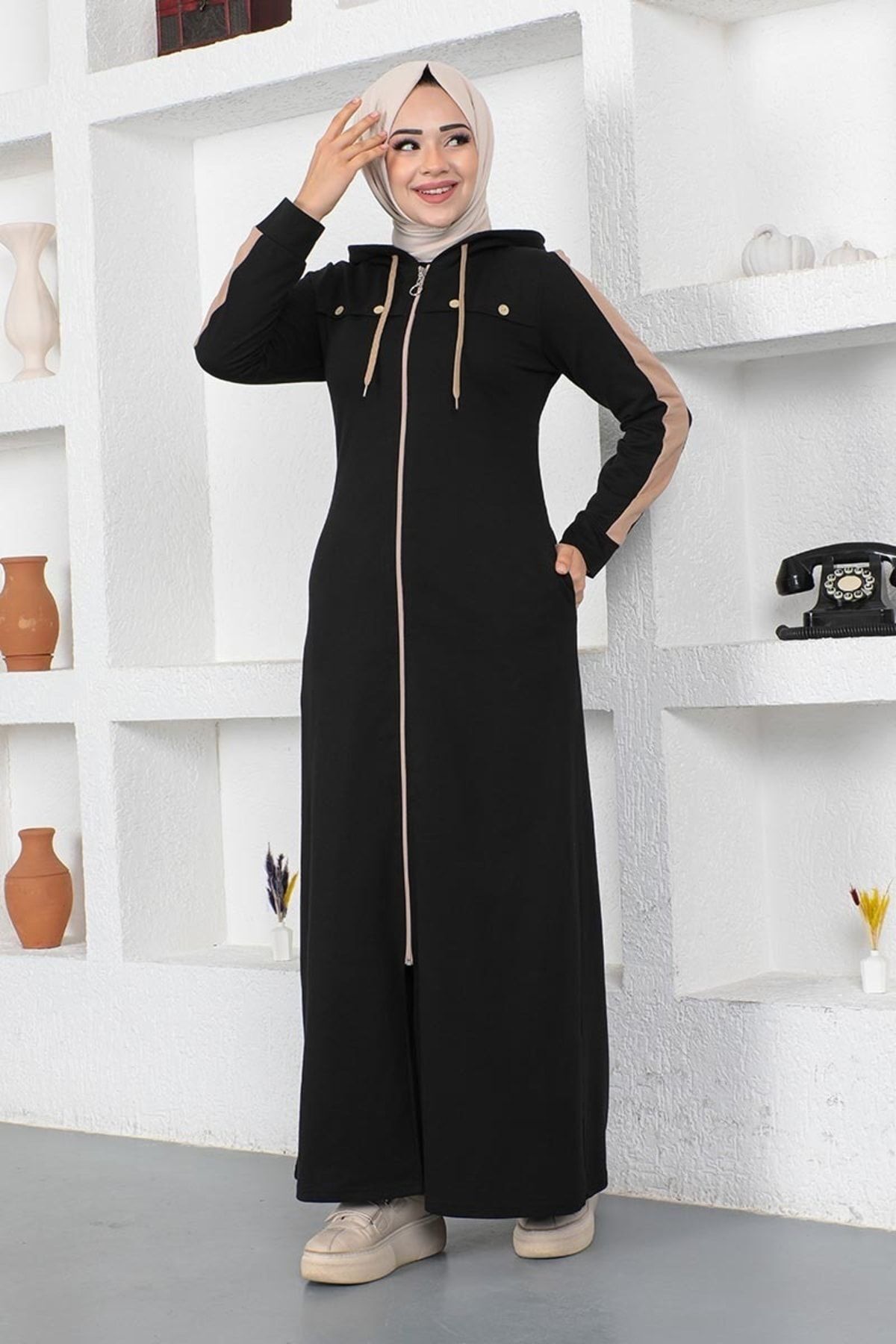 Kuş Gözü Şerit Detay Spor Ferace Siyah