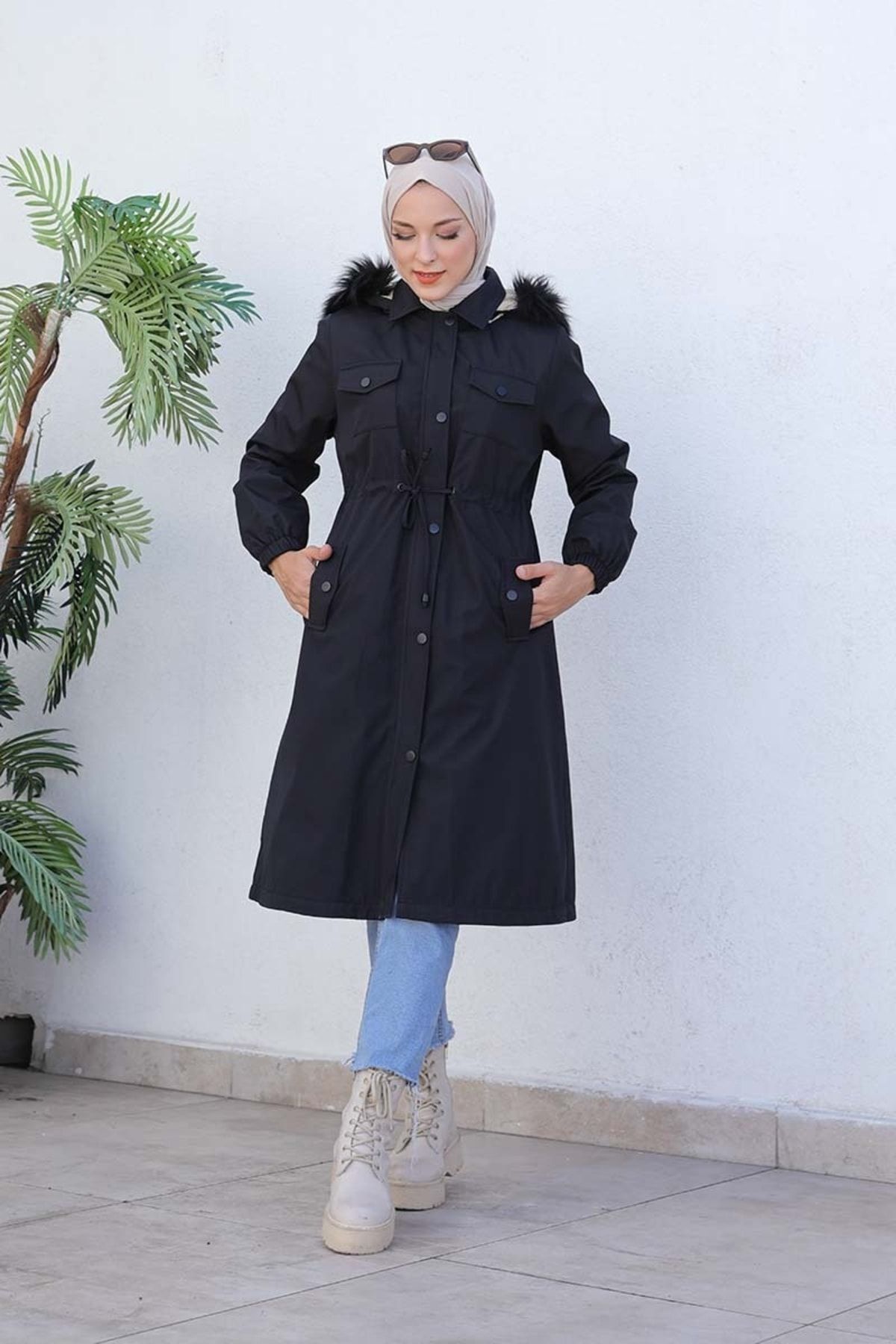 Bondit Kumaş Kürklü Kaban Siyah