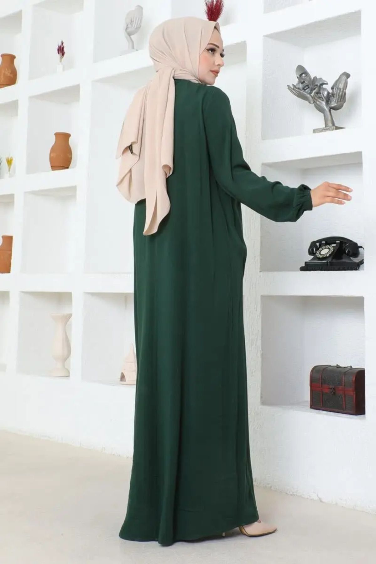 Yarım Düğmeli Viskon Elbise