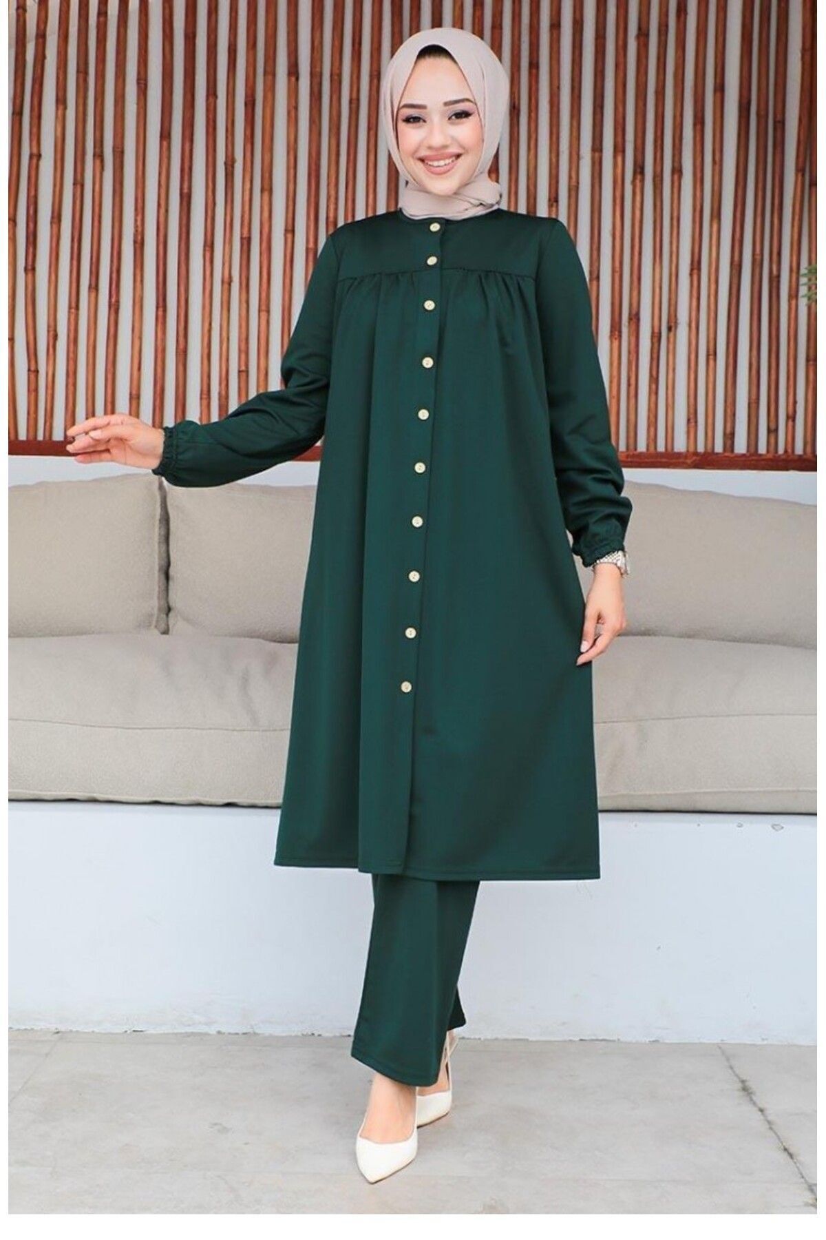Büzgülü Tesettür Takım 2061-07 Zümrüt Yeşili