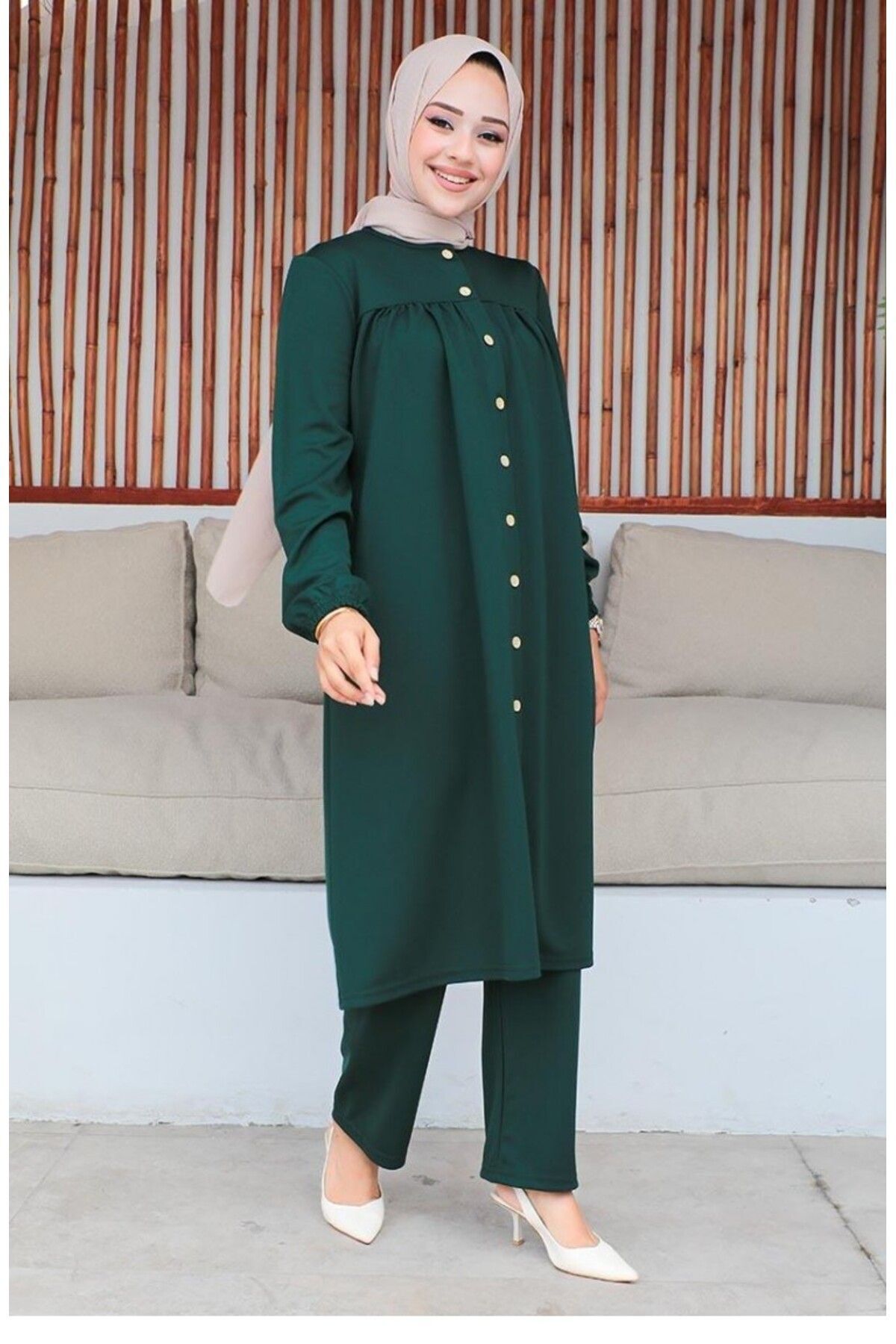 Büzgülü Tesettür Takım 2061-07 Zümrüt Yeşili